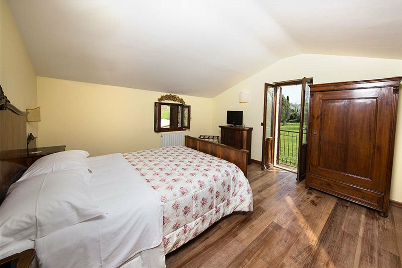 Albergo Le Case Мачерата Екстериор снимка
